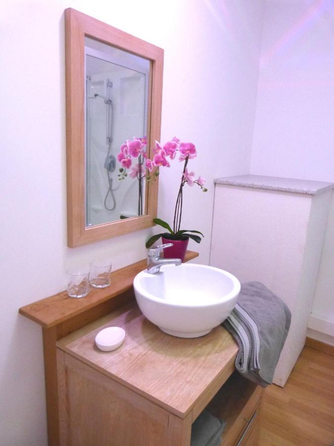 Le 99B Modern Apartment Queen Size Bed Connected Tv Hallennes-lez-Haubourdin Exteriör bild