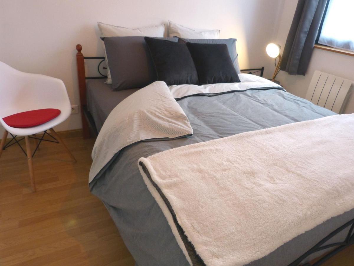 Le 99B Modern Apartment Queen Size Bed Connected Tv Hallennes-lez-Haubourdin Exteriör bild